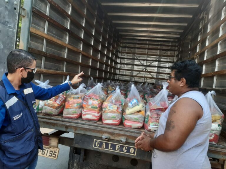 Músicos do AC em situação de vulnerabilidade recebem doação de cestas básicas: “Grande valia”