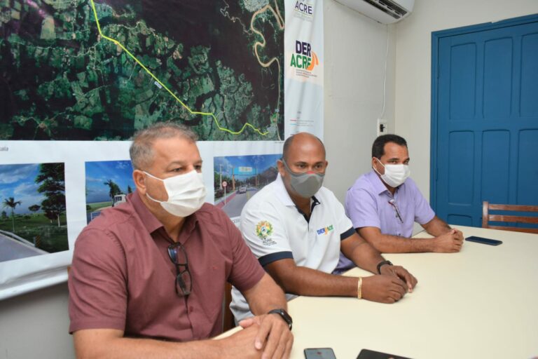 No Juruá, governo fecha parceria com prefeituras para recuperar 500 km de ramais