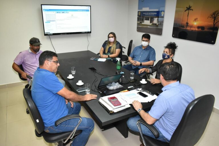 Parcerias entre Estado e prefeituras vão levar obras para Capixaba e Rio Branco