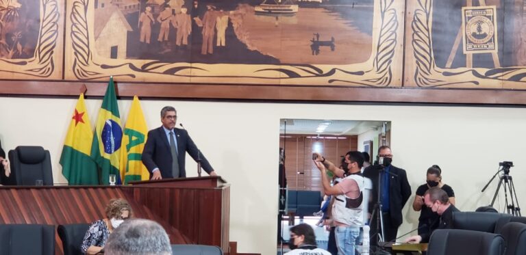 Deputado repudia operação que culminou na prisão de marceneiros no Alto Acre: “Os bandidos ambientais são outros”