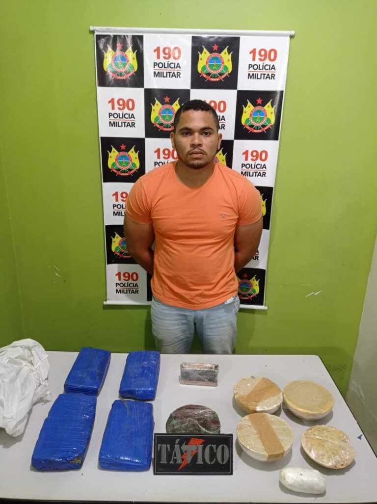 No AC, PM pede para motorista parar em barreira e ele arremessa 8kg de drogas pela janela do carro