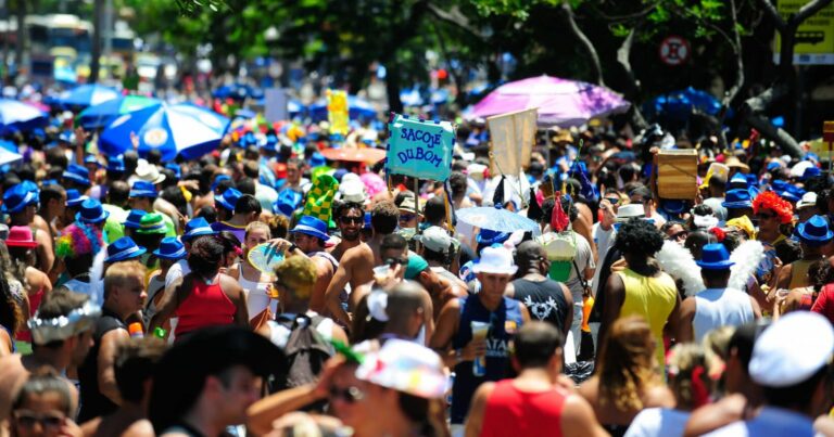 Rio de Janeiro planeja 40 dias de Carnaval de rua em 2022