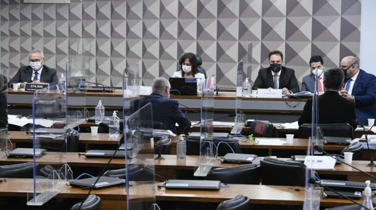 Lista de investigados em CPI da Pandemia pode chegar a 40 nomes