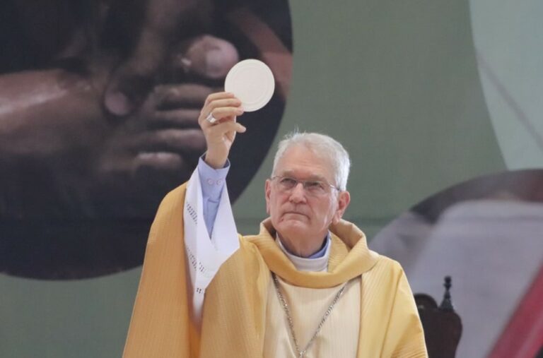 Em carta, arcebispo pede que fiéis se vacinem contra a Covid-19: ‘É um dever ético e moral’