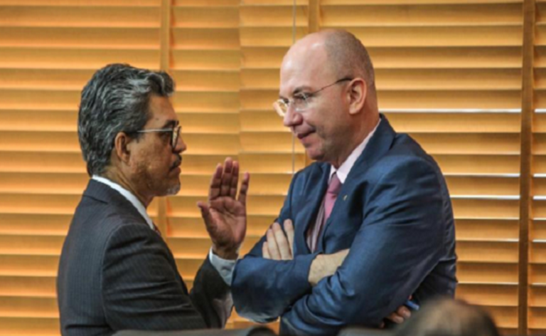 Clima esquenta na Aleac e Gehlen e Edvaldo batem boca por convocação na Polícia Civil