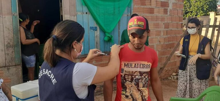 Caravana da Vacinação em Plácido de Castro e Xapuri aplicou mais de 1,2 mil doses