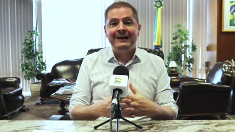 Bolsonaro escolhe Bruno Bianco para o lugar de Mendonça na AGU