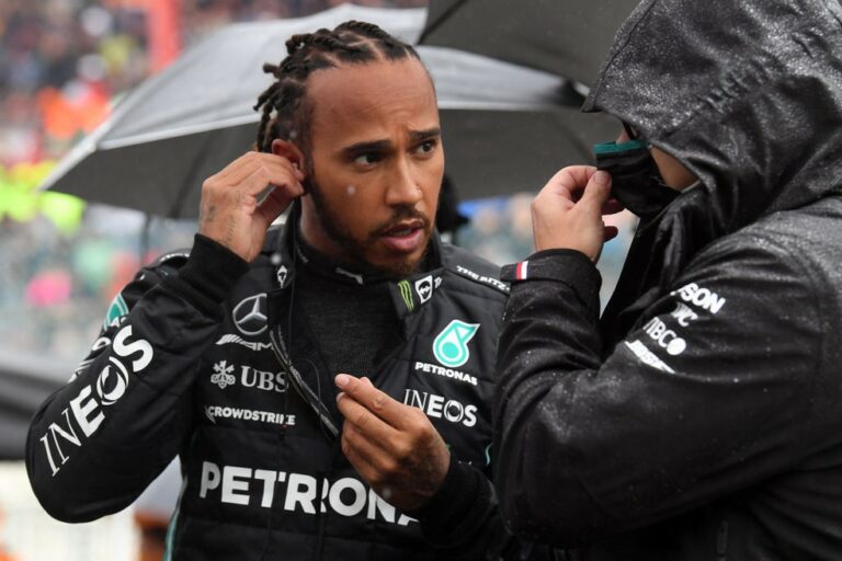 Hamilton critica desfecho do GP da Bélgica, com 4 voltas: “Foi uma farsa”