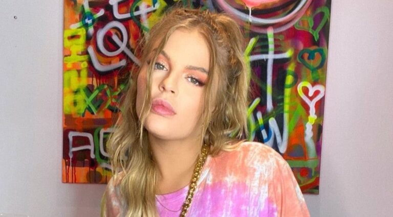 Luísa Sonza escandaliza, expõe foto no vaso sanitário e choca: “Você não precisa disso”