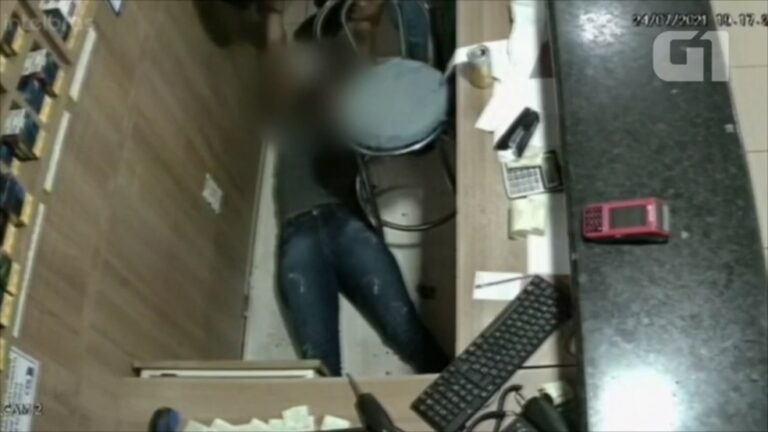 Agressor entra em contato com a polícia após ‘apagar’ ex com soco