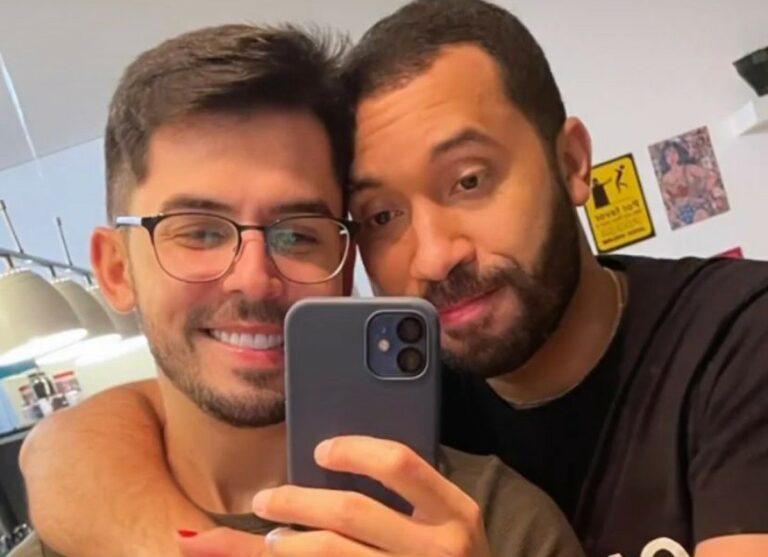 Affair de Gil do Vigor posa abraçado com o ex-BBB: “Já posso começar a sentir saudade?”