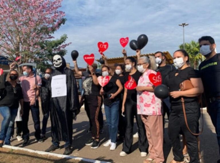 Servidores realizam manifestação contra terceirização na Fundhacre e instituição se pronuncia