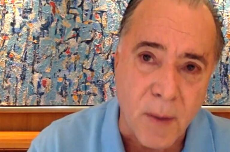 Tony Ramos cai no choro na Globo com morte de Tarcísio Meira: “Vírus maldito”