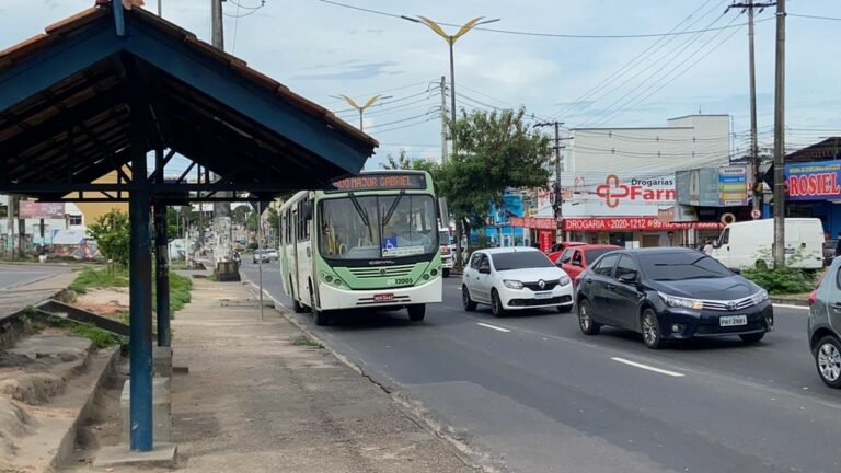 Impedir acesso de idoso e deficientes a ônibus e veículos de aplicativo pode levar à prisão