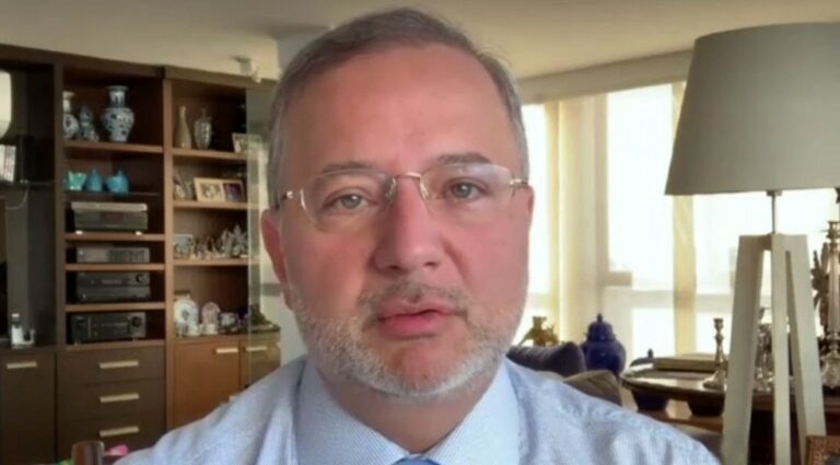 Secretário de saúde xinga chef de cozinha em restaurante de ‘vagabunda’