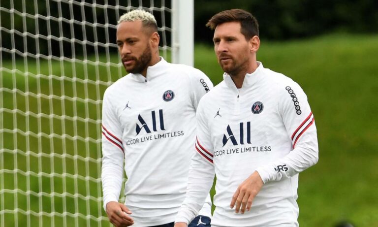 PSG divulga lista de relacionados com Messi, que vai estrear; Mbappé e Neymar também estão presentes