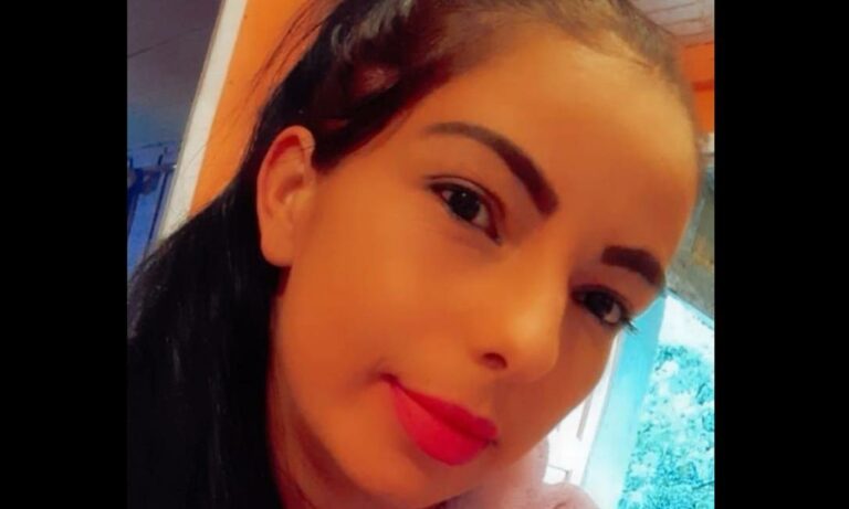 Jovem é assassinada com 14 facadas na frente do filho de 1 ano após recusar sexo com o marido