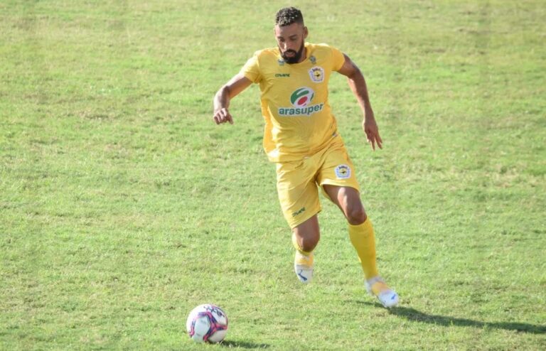 Galvez terá meia dúzia de desfalques contra o Humaitá