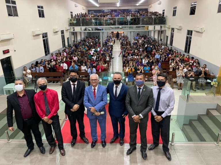 Pastor vem ao AC para ‘missão’, apaixona-se por Sena Madureira e comemora 31 anos de município: “Amo essa terra”