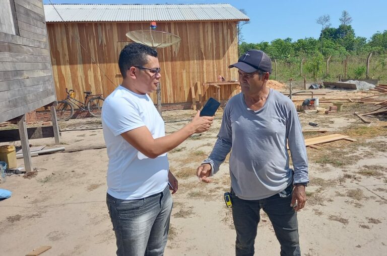 Aos 60 anos, morador de Sena Madureira procura EJA e comemora primeiro passo: “Meu sonho é ler a Bíblia”