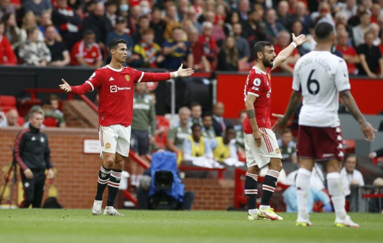 Cristiano Ronaldo pede “reação” ao United, e Bruno Fernandes diz que seguirá batendo pênaltis