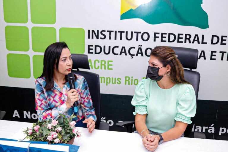 Senadora Mailza visita Ifac, conhece incubadora de inovação e debate implantação do Parque Tecnológico do Acre