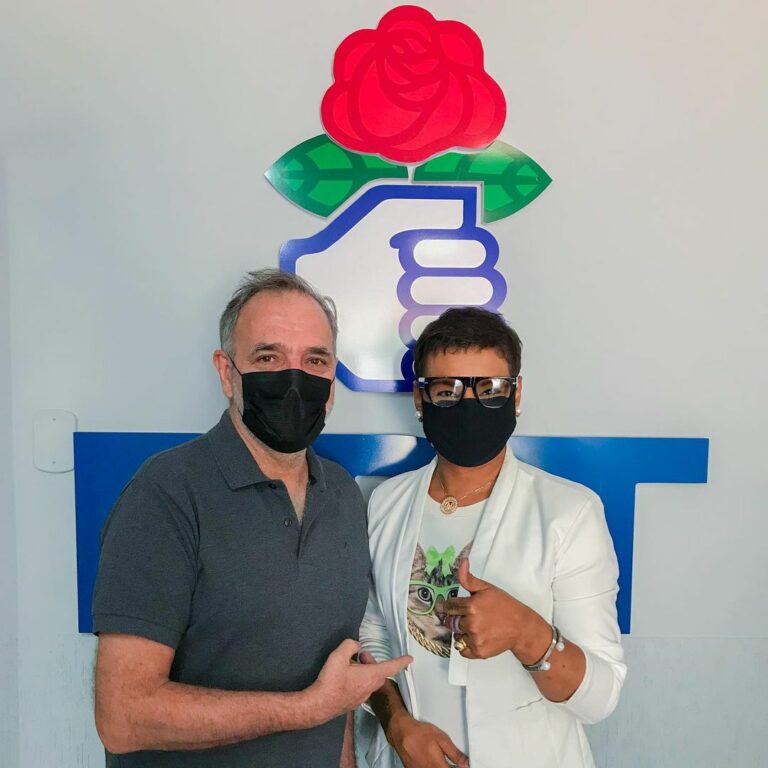 Neyelle Brilhos se filia ao PDT, assume segmento LGBTQI+ da sigla e pode disputar eleições do ano que vem