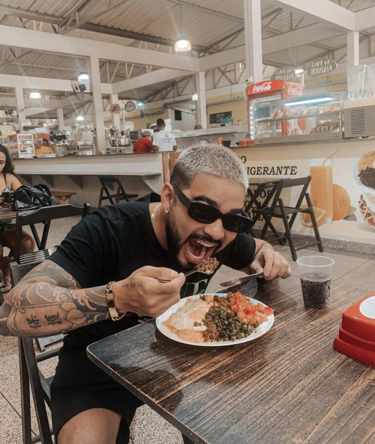 O PlayStation tá diferente! Yudi Tamashiro mostra rotina no AC, visita Mercado do Bosque e ‘baixaria’ viraliza