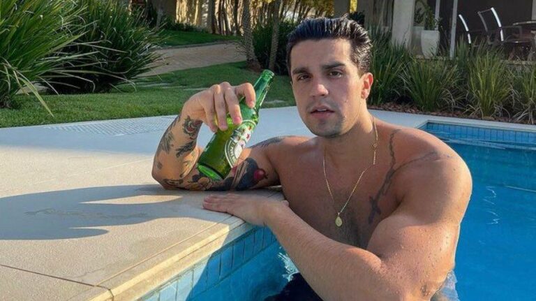 Luan Santana é acusado de editar foto para ficar mais forte: “Exagerou”