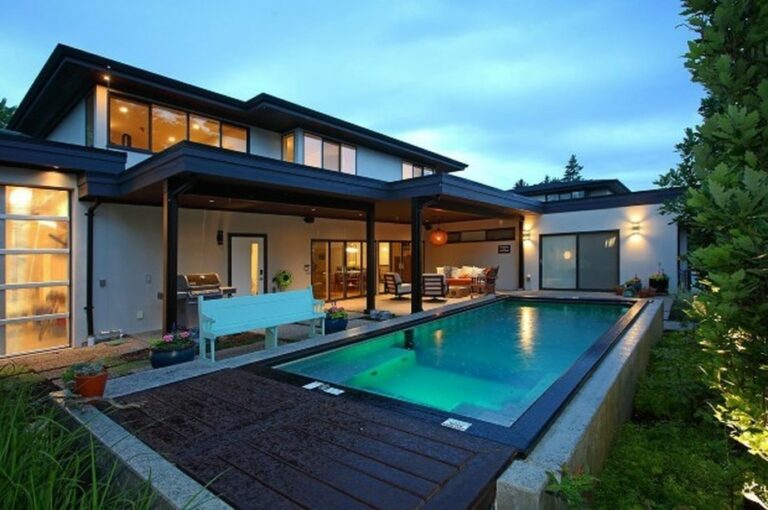 Empreendedor transforma contêineres em piscinas no Canadá; veja as fotos