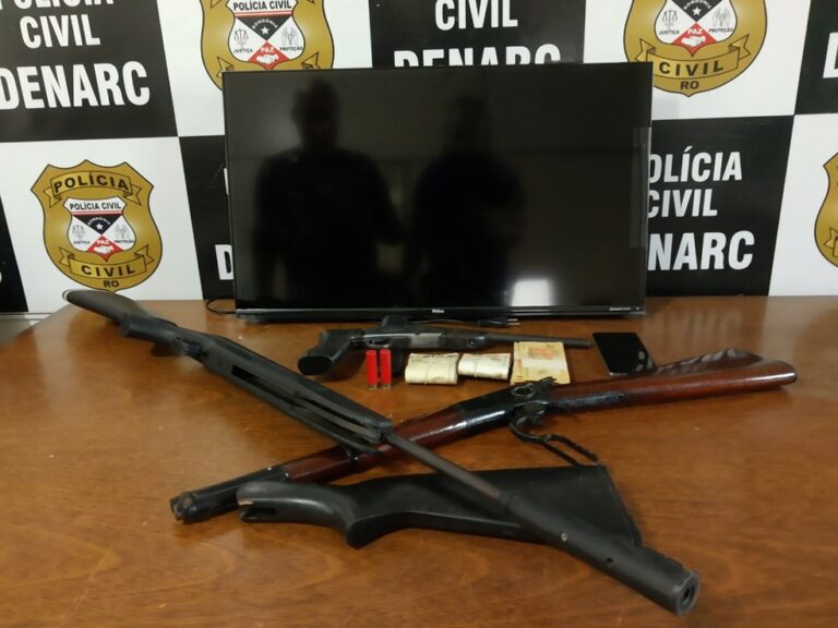 Cabeleireiro é preso com rifle calibre 38 dentro de salão de beleza