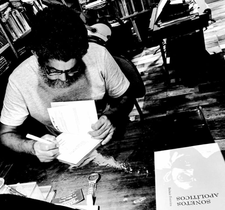 Artista plástico Dalmir Ferreira narra cenário político e cultural do AC e lança “Sonetos apolíticos”
