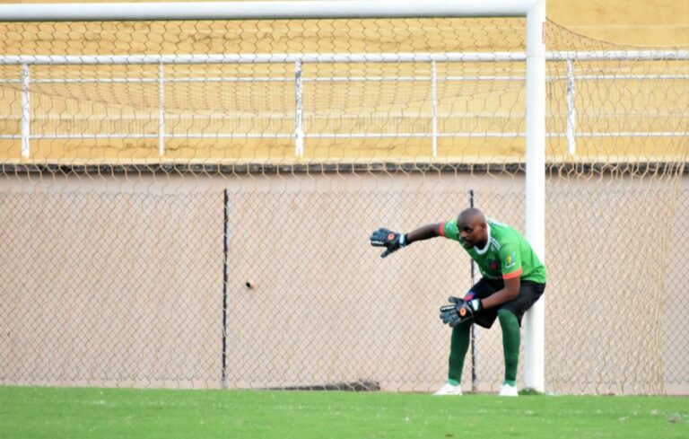Martins brilha e Humaitá supera o Galvez: 2 a 1