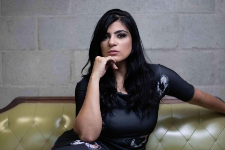 Igreja processa cantora gospel Fernanda Brum e pede R$ 46 mil de indenização; saiba mais