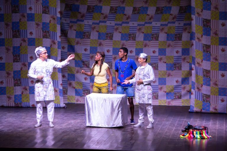 Do Tocantins, grupo de teatro ArtPalco apresenta peça infantil sobre hábitos alimentares, no AC