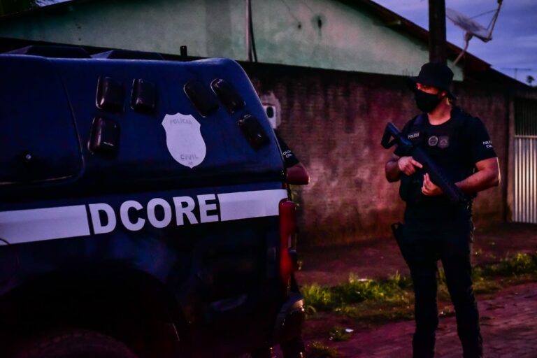 Polícia Civil prende suspeito de revender celulares roubados nas proximidades do terminal urbano