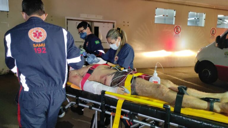 Populares reagem a assalto e espancam suspeito em Rio Branco; ele está em estado gravíssimo no PS