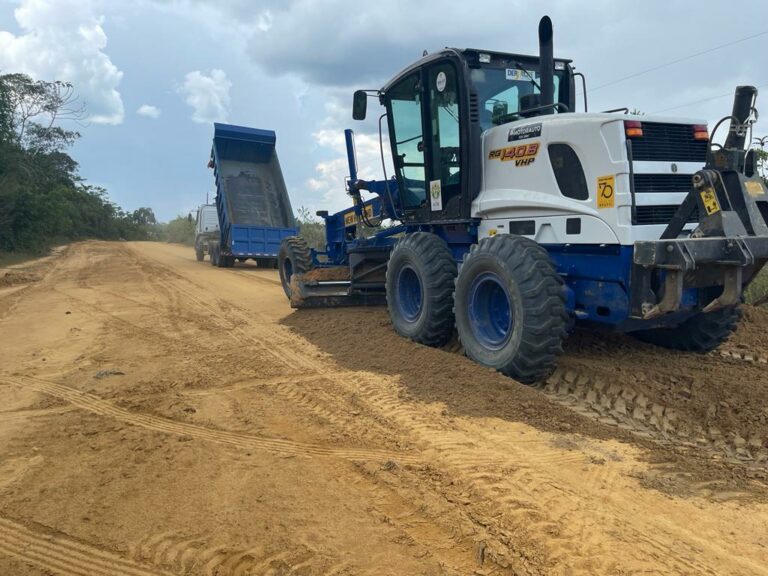 Com abertura de 600 km de ramais em Cruzeiro do Sul, Estado tira mais de duas mil famílias do isolamento