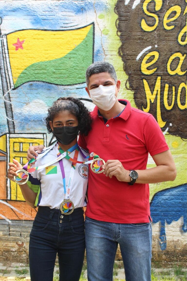 Deputado Fagner Calegário recebe campeã paralímpica e promete apoio a atletas