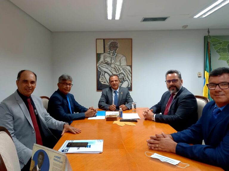 Em Brasília, Márcio Bittar e Alan Rick discutem fusão PSL/DEM 