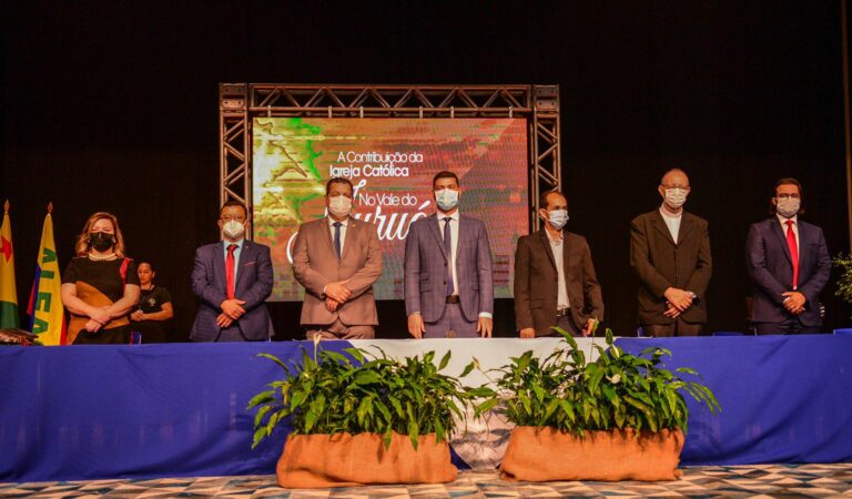 Sessão solene da Aleac é marcada por homenagens emocionantes à contribuição da Igreja Católica no Juruá