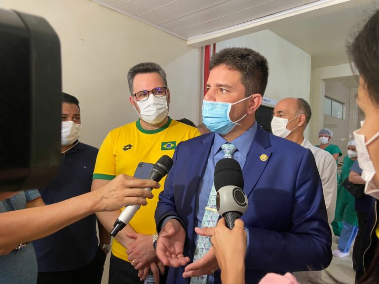 Fundhacre dá início a mutirão de cirurgias de pacientes de Sena e Gladson anuncia revitalização de unidade