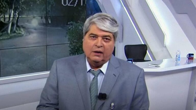 Datena lamenta multa milionária que pagou para se livrar da Record: “R$ 50 milhões”