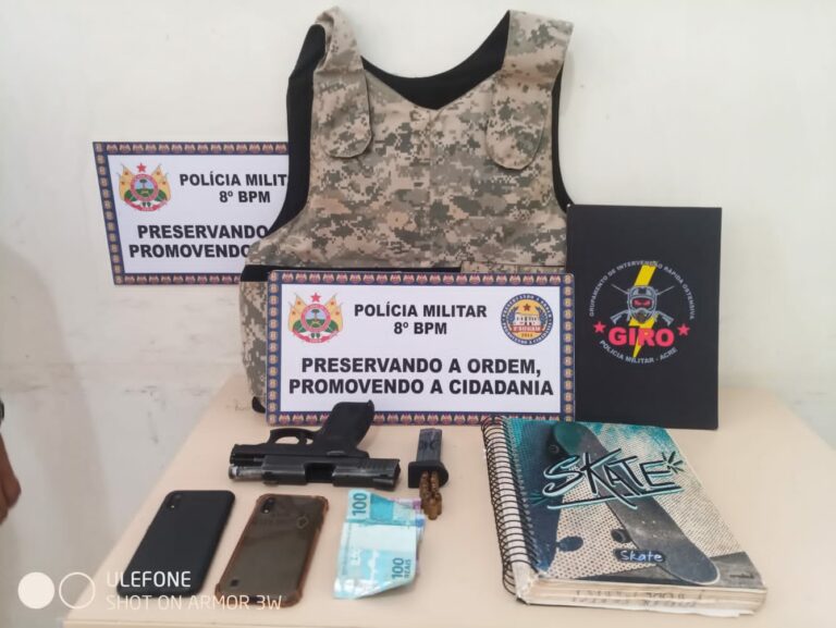 PM apreende pistola e colete balístico em Sena Madureira