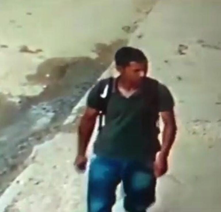 Criminoso rende mulher e rouba motocicleta em Rio Branco; câmera flagrou tudo