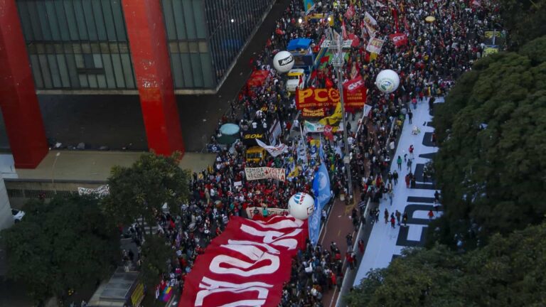 Oposição quer grande ato pelo impeachment de Bolsonaro no dia 2 de outubro