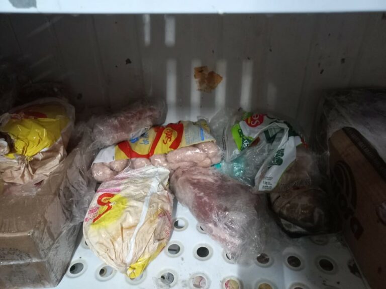Procon apreende mais de 790 quilos de alimentos em supermercado