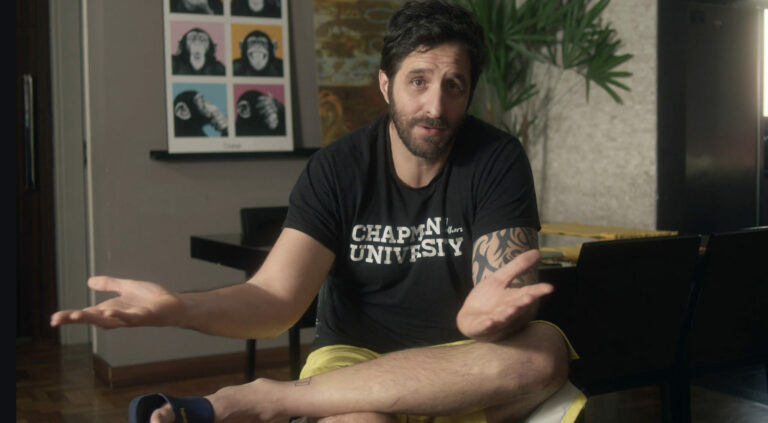 Rafinha Bastos chama Nego do Borel de abusador e detona Record: “Com dinheiro da igreja”