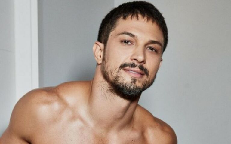 Verdades Secretas 2: Rômulo Estrela diz como escondeu pênis em cenas