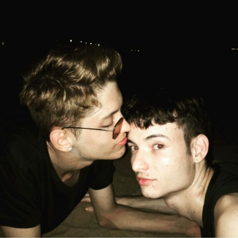 Casal diz ter sido vítima de homofobia após ser baleado em Manaus